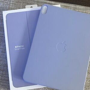 Apple iPad Air with Lavender Smart Folio